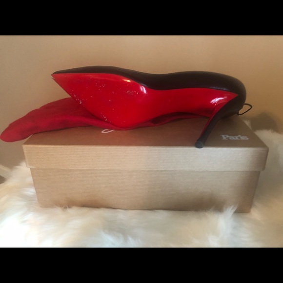 Christian Louboutin - Picture 7 of 8